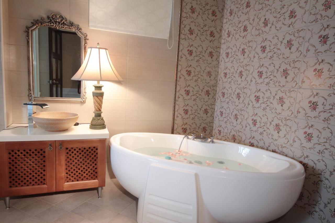 Luxembourg Hills Homestay Jiaoxi Esterno foto