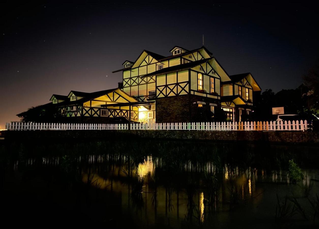 Luxembourg Hills Homestay Jiaoxi Esterno foto